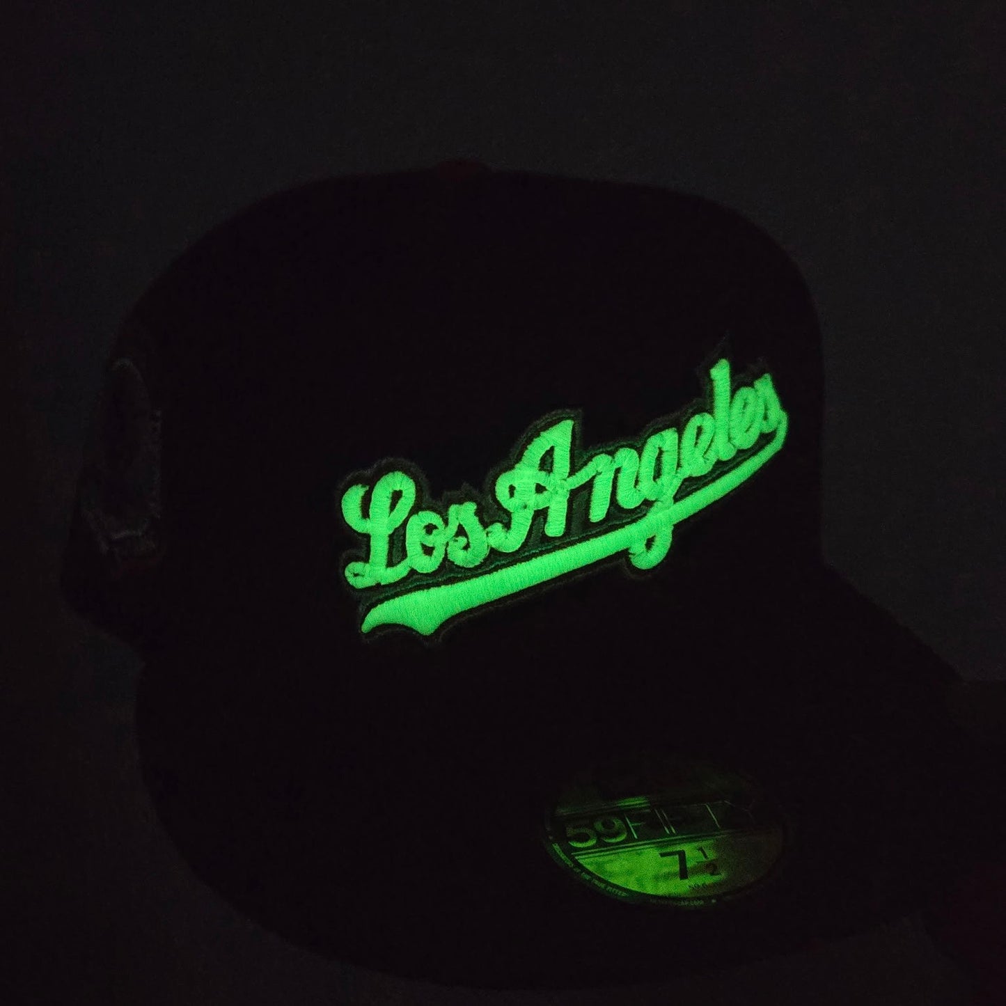 Los Angeles Dodgers "VICTORY SCRIPT" Exclusive New Era 59Fifty Fitted Hat - Dark Royal