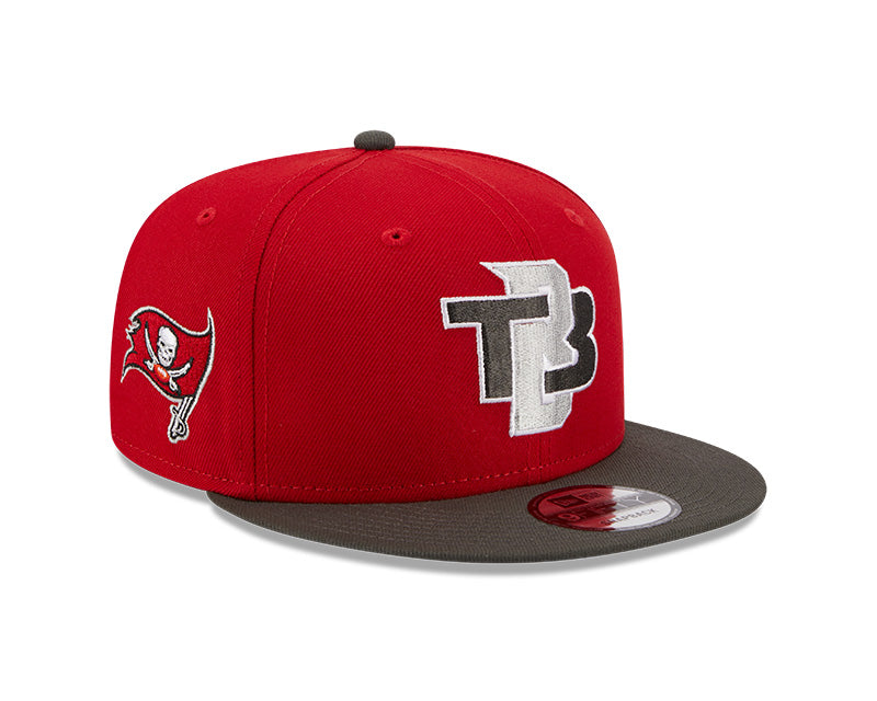 Tampa Bay Buccaneers New Era CITY ORIGINALS 9Fifty Snapback Hat - Red/Pewter