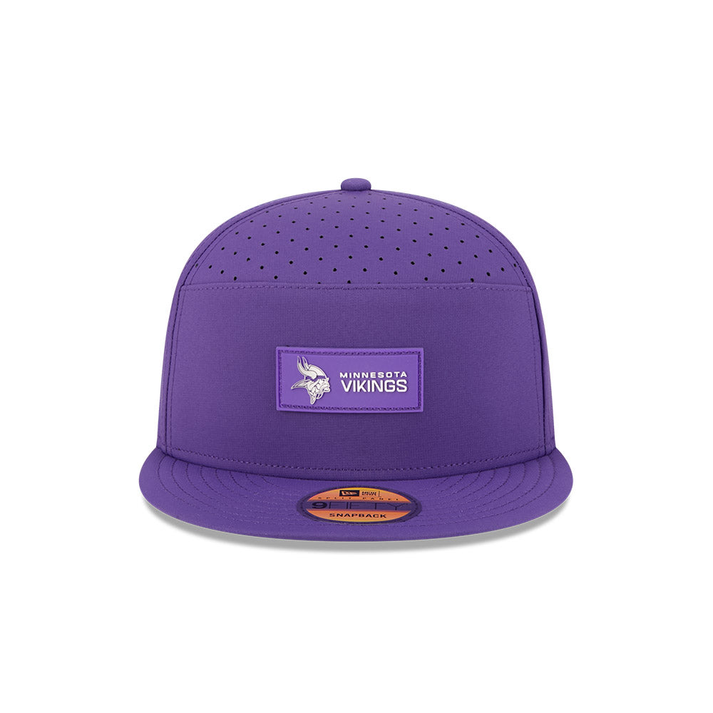 Minnesota Vikings New Era 2025 Sideline Split Panel 9FIFTY Snapback Hat - Purple