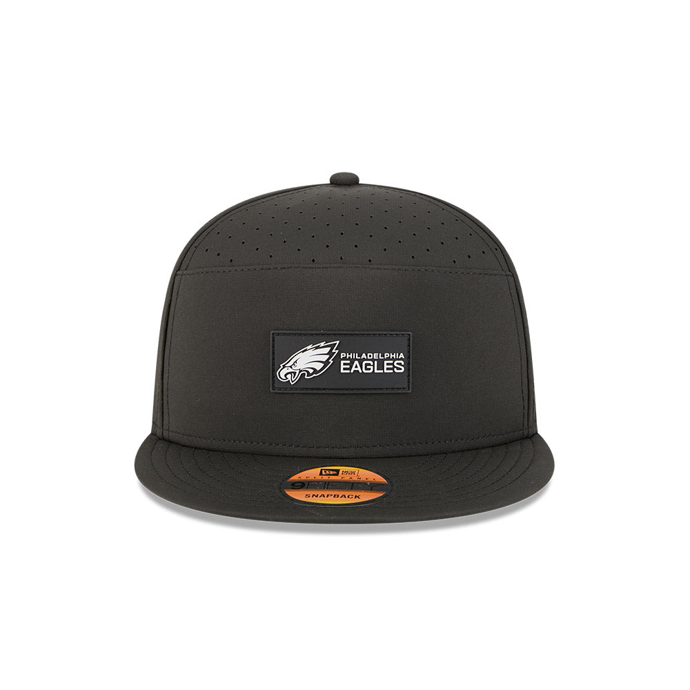 Philadelphia Eagles New Era 2025 Sideline Split Panel 9FIFTY Snapback Hat - Black