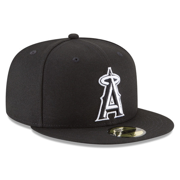 Los Angeles Angels New Era MLB CLASSICS 59Fifty Fitted Hat -Black/White