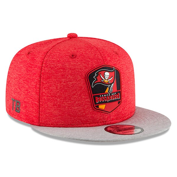 Tampa Bay Buccaneers New Era 2018 NFL Sideline Road Official 9Fifty Snapback Hat