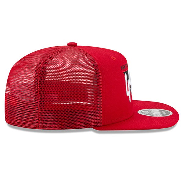 San Francisco 49ers New Era Retro Fresh Front Trucker Mesh 9FIFTY Snapback Adjustable Hat