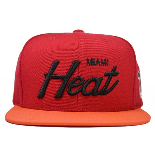 Miami Heat REFLECTIVE BRIM SNAPBACK Mitchell & Ness NBA Hat