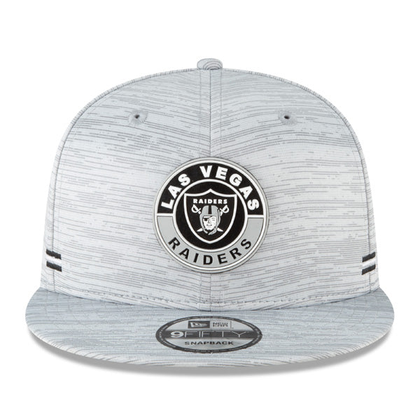 Las Vegas Raiders New Era 2020 NFL Sideline Official 9FIFTY Snapback Hat - Gray