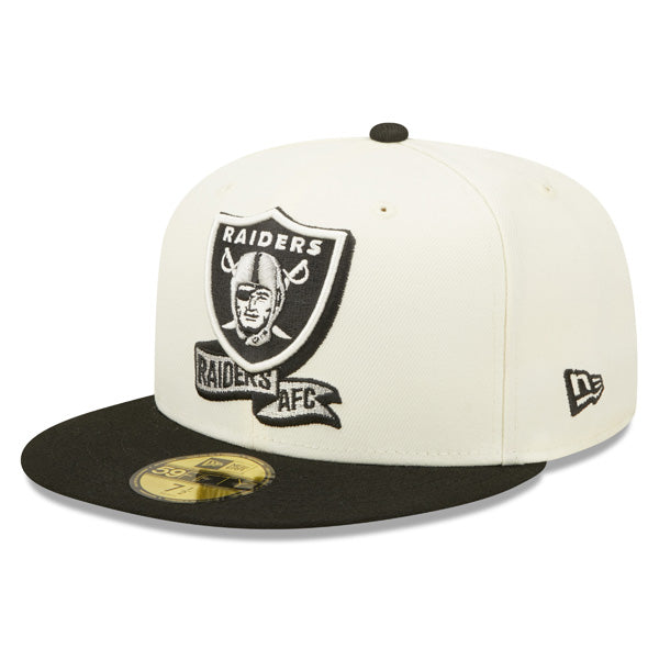 Las Vegas Raiders New Era 2022 NFL Sideline 59FIFTY Fitted Hat - Chrome/Black