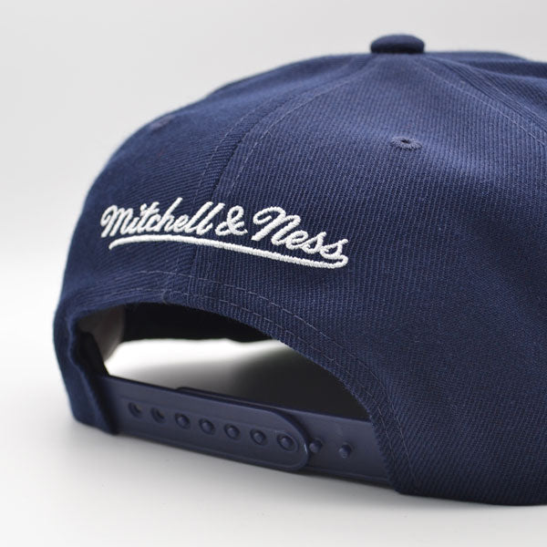 Golden State Warriors NBA Mitchell & Ness CLASSIC LOGO Snapback Hat - Navy