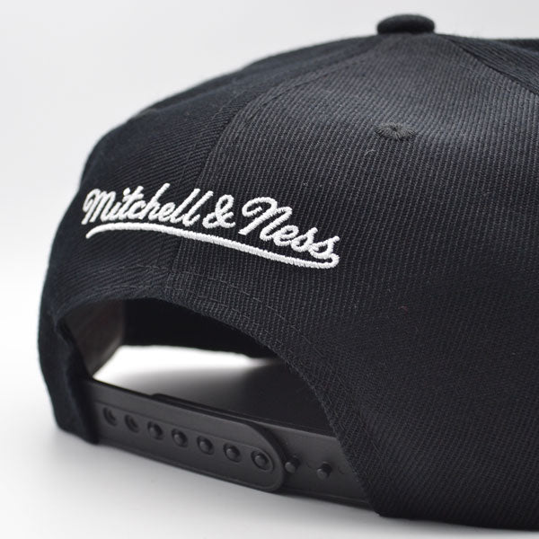 Brooklyn Nets NBA Mitchell & Ness CLASSIC BBALL Snapback Hat - Black