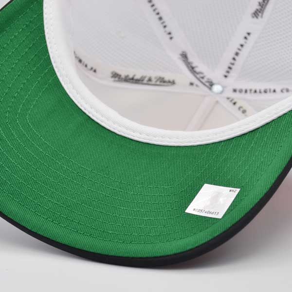 Chicago Bulls Mitchell & Ness RETRO TRUCKER Snapback Hat - Red/Black