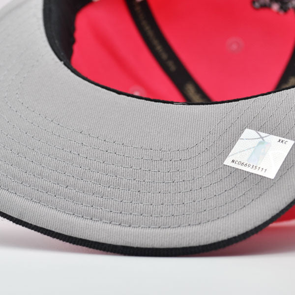 San Antonio Spurs Mitchell & Ness TEAM INSIDER Snapback Hat - Pink/Black