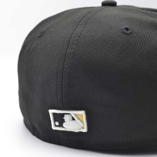 New York Yankees 1999 WORLD SERIES Exclusive New Era 59Fifty Fitted Hat – Black/Metallic Gold