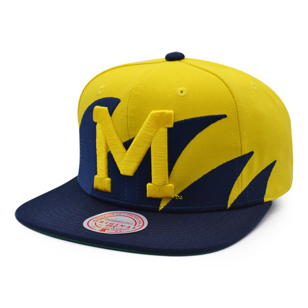 Michigan Wolverines NCAA Mitchell & Ness SHARKTOOTH Snapback Hat - Navy/Yellow