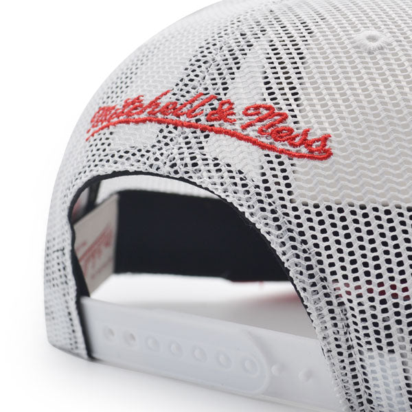 Los Angeles Clippers NBA Mitchell & Ness COOL DOWN Trucker Mesh Snapback Hat - White/Red/Royal