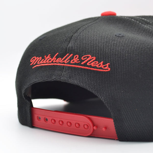 Ohio State Buckeyes NCAA Mitchell & Ness SHARKTOOTH Snapback Hat - Red/Black