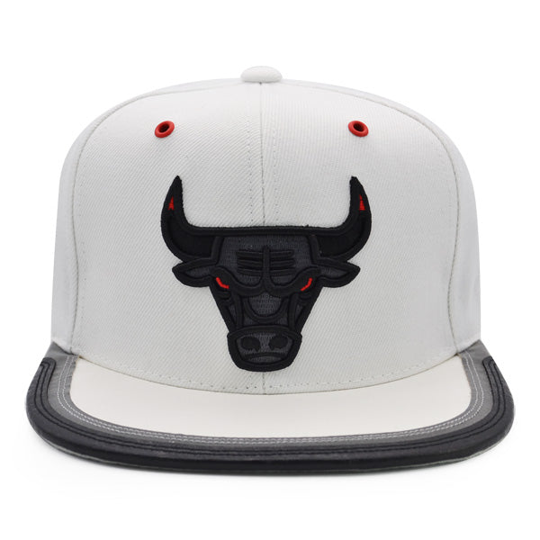 Chicago Bulls Exclusive Mitchell & Ness AIR JORDAN DAY 3 Snapback Hat - White/Black/Gray