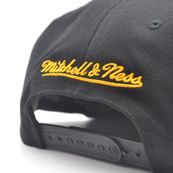 Los Angeles Lakers Mitchell & Ness DOWNTIME REDLINE Stretch Snapback Hat - Black/Yellow