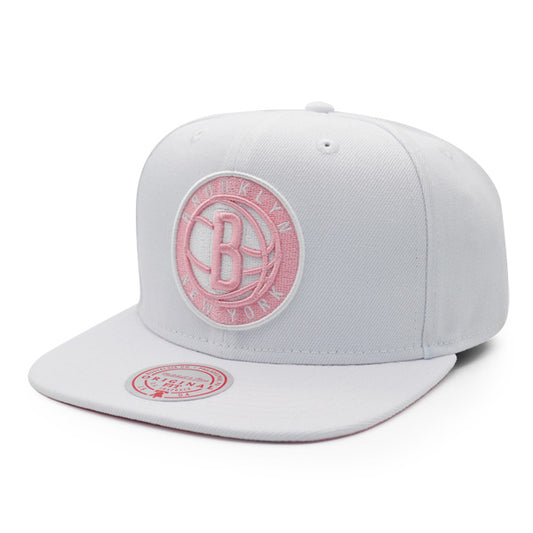 Brooklyn Nets Mitchell & Ness SUMMER SUEDE Snapback Hat - White/Pink