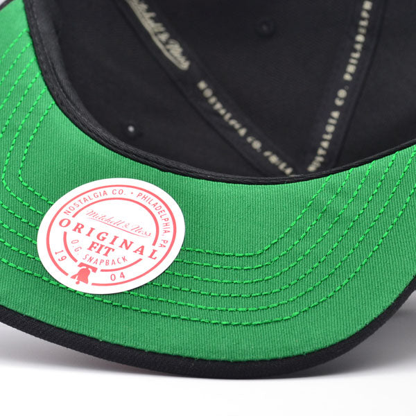 Philadelphia Flyers Mitchell & Ness NHL HAT TRICK Snapback Adjustable Hat - Black/Orange