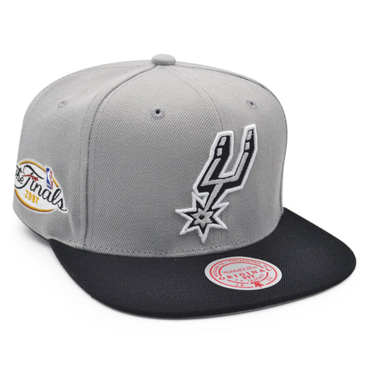 San Antonio Spurs 2007 NBA Finals Champions Mitchell & Ness Snapback Hat - Gray/Black
