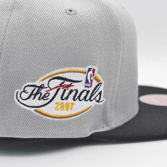 San Antonio Spurs 2007 NBA Finals Champions Mitchell & Ness Snapback Hat - Gray/Black