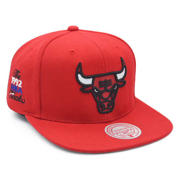 Chicago Bulls 1992 NBA Finals Champions Mitchell & Ness Snapback Hat - Red