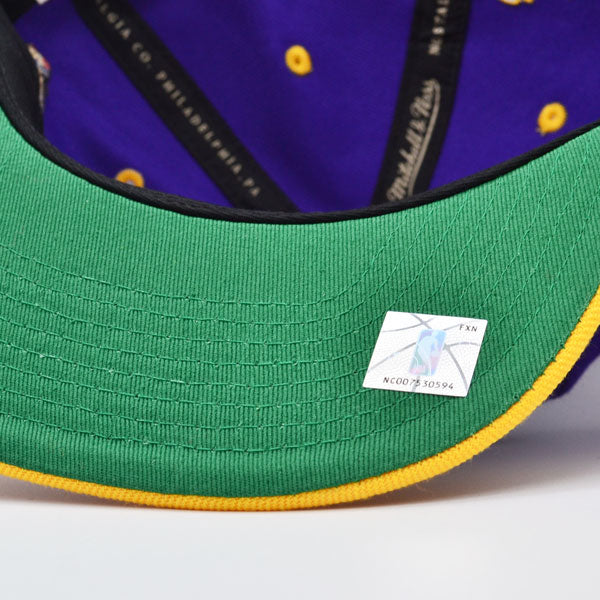 Los Angeles Lakers Mitchell & Ness 2-Tone NBA CHAMPIONS 2000-2002 Side Patch Snapback - Purple/Yellow