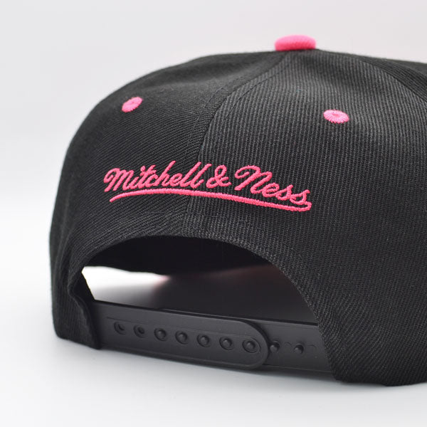 Washington Wizards NBA Mitchell & Ness MIAMI VICE Snapback Hat - Black/Pink