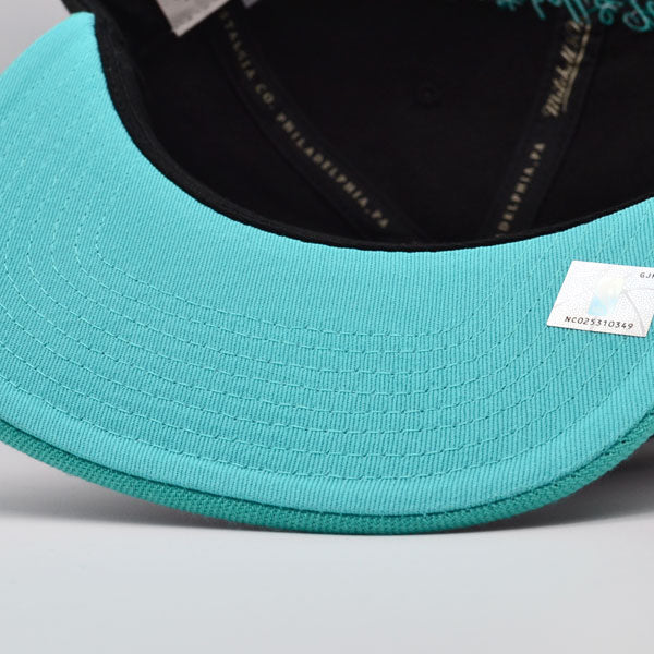 Vancouver Grizzlies Mitchell & Ness NBA REFLECTIVE TIME Snapback Hat - Black/Teal