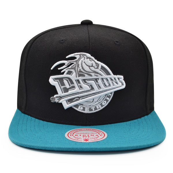 Detroit Pistons Mitchell & Ness NBA REFLECTIVE TIME Snapback Hat - Black/Teal