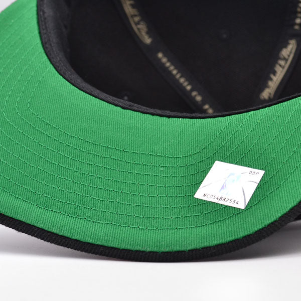 Vancouver Grizzlies Mitchell & Ness THE CLAW Snapback Hat - Black/Red