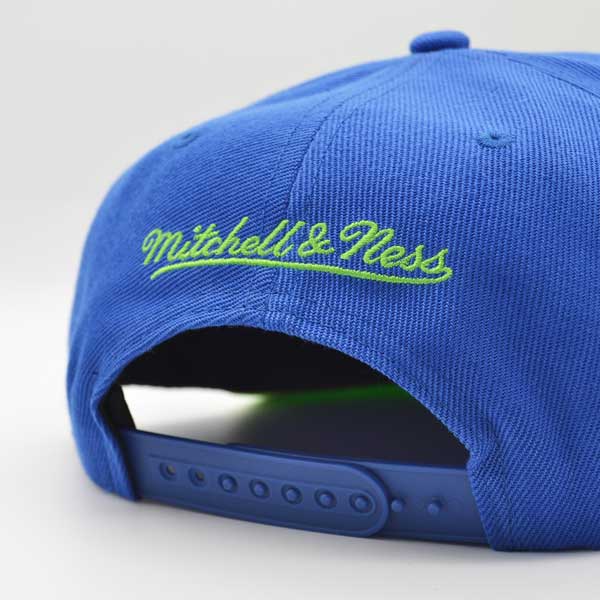 Minnesota Timberwolves Mitchell & Ness NBA REFLECTIVE TIME Snapback Hat - Royal/Lime