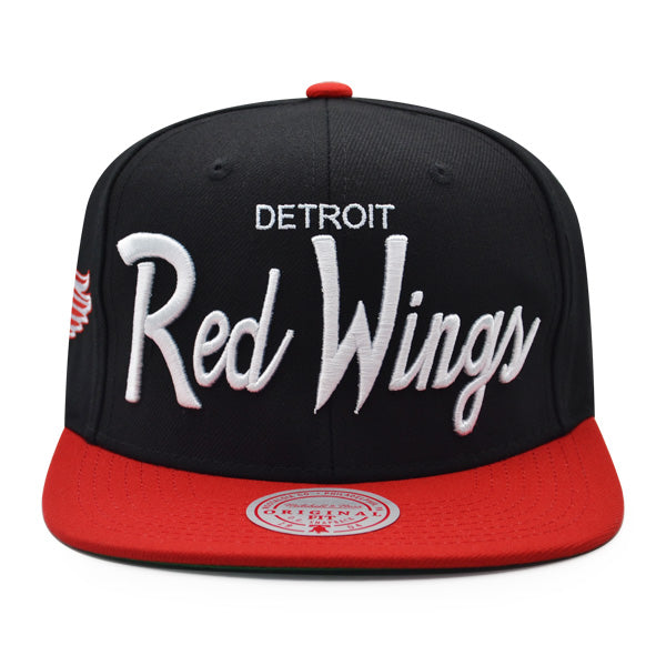 Detroit Red Wings Mitchell & Ness NHL VINTAGE SCRIPT Snapback Adjustable Hat - Black/Red