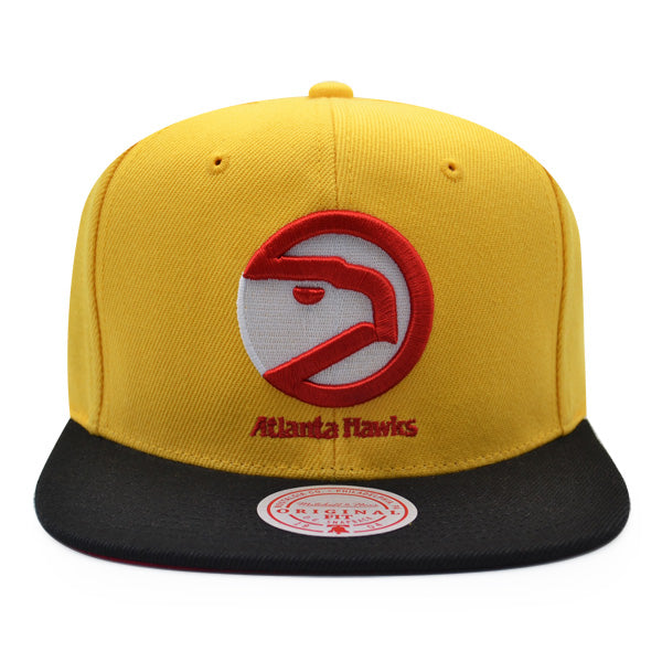 Atlanta Hawks Mitchell & Ness CLASSIC 2Tone Snapback Hat - Yellow/Black