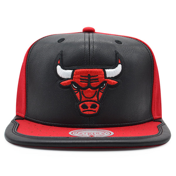 Chicago Bulls Air Jordan DAY ONE Snapback Mitchell & Ness NBA Hat - Black/Red