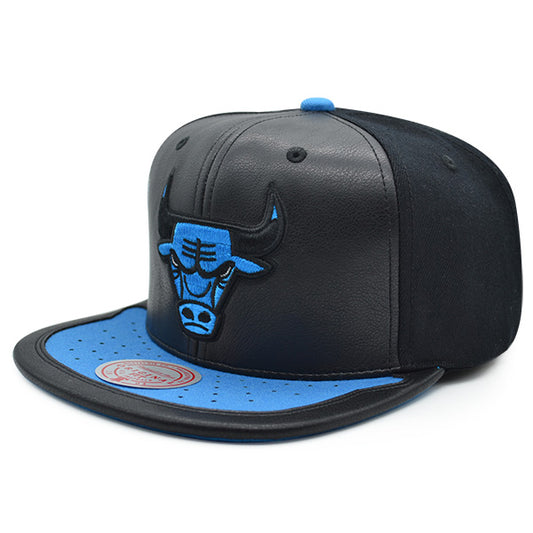 Chicago Bulls Air Jordan DAY ONE Snapback Mitchell & Ness NBA Hat - Black/Royal