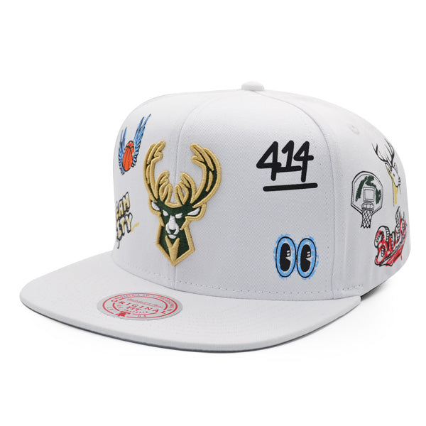 Milwaukee Bucks Mitchell & Ness HAND DRAWN Snapback Hat
