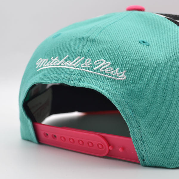 San Antonio Spurs 1996 ALL-STAR GAME Mitchell & Ness Snapback Hat - Teal/Pink