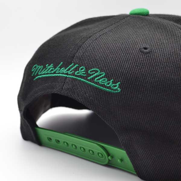 Minnesota Timberwolves Mitchell & Ness RELOAD Snapback NBA Hat - Black/Green/Blue Bottom