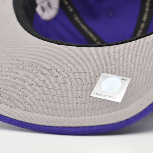 Los Angeles Lakers Mitchell & Ness NBA CITY LOVE Snapback Hat - Purple