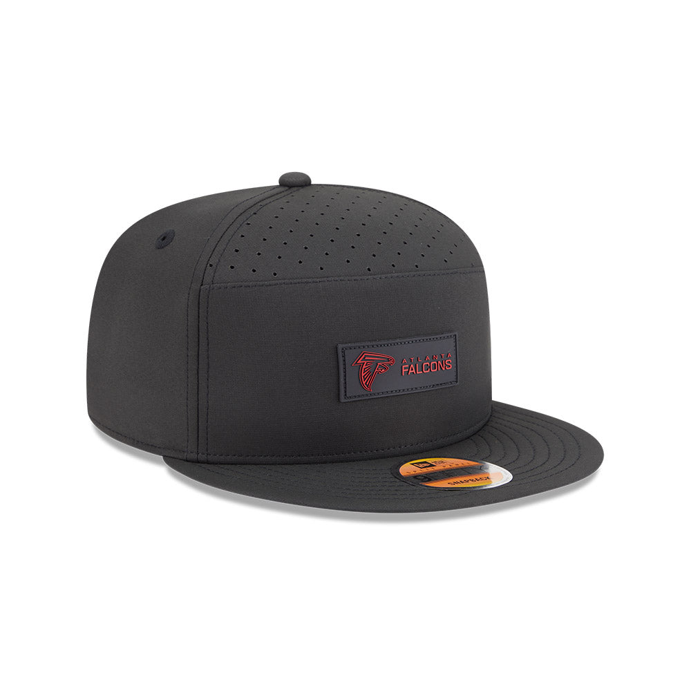 Atlanta Falcons New Era 2025 Sideline Split Panel 9FIFTY Snapback Hat - Black