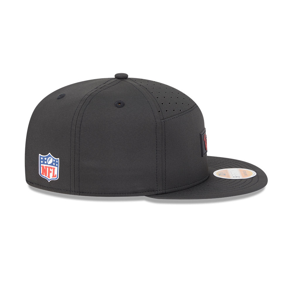 Atlanta Falcons New Era 2025 Sideline Split Panel 9FIFTY Snapback Hat - Black