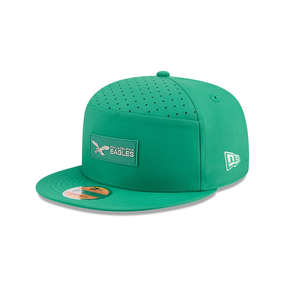 Philadelphia Eagles New Era 2025 Sideline Split Panel 9FIFTY Snapback Hat - Kelly Green