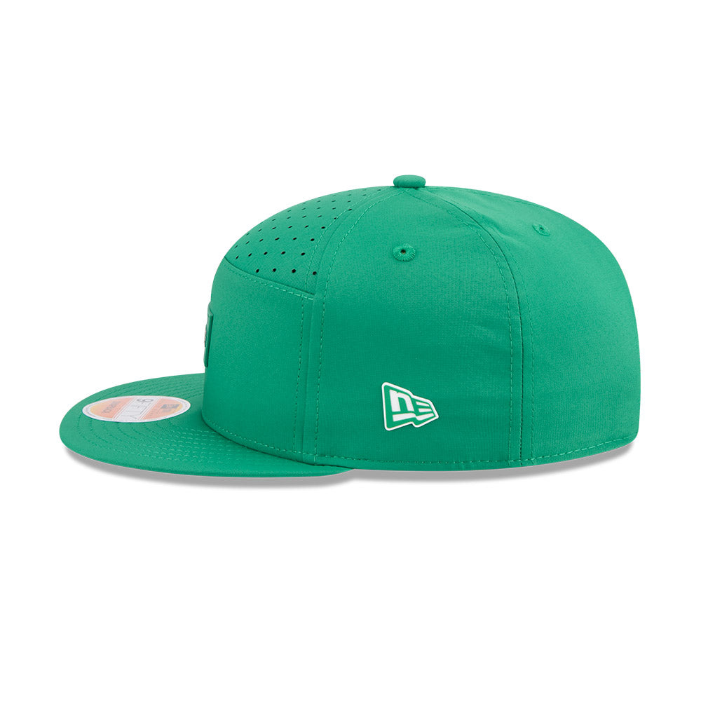 Philadelphia Eagles New Era 2025 Sideline Split Panel 9FIFTY Snapback Hat - Kelly Green