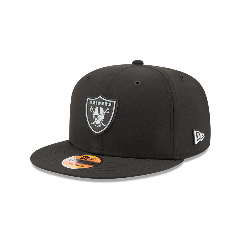 Las Vegas Raiders New Era 2026 NFL Sideline 9FIFTY Snapback Hat - Black