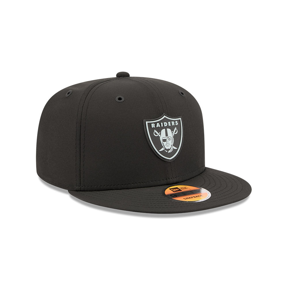 Las Vegas Raiders New Era 2026 NFL Sideline 9FIFTY Snapback Hat - Black