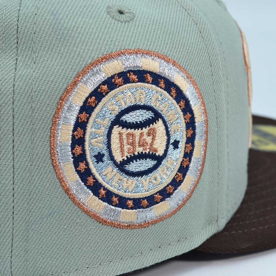 New York Yankees "MO MONEY MO PROBLEMS" Exclusive New Era 59Fifty Fitted Hat - Everest/Burntwood