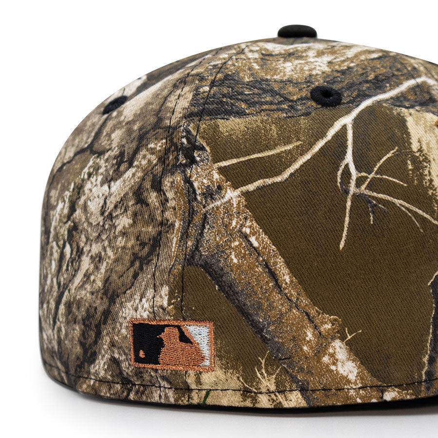 Chicago Cubs "BEAR IN THE WOODS" Exclusive New Era 59Fifty Fitted Hat - Real Tree/Black