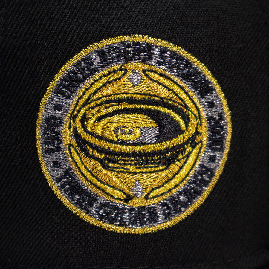 Pittsburgh Pirates "THE MEDALLION" Exclusive New Era 59Fifty Fitted Hat - Black
