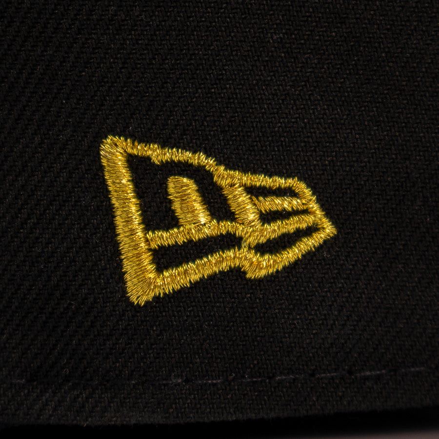 Pittsburgh Pirates "THE MEDALLION" Exclusive New Era 59Fifty Fitted Hat - Black