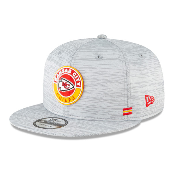 Kansas City Chiefs New Era 2020 NFL Sideline Official 9FIFTY Snapback Hat - Gray